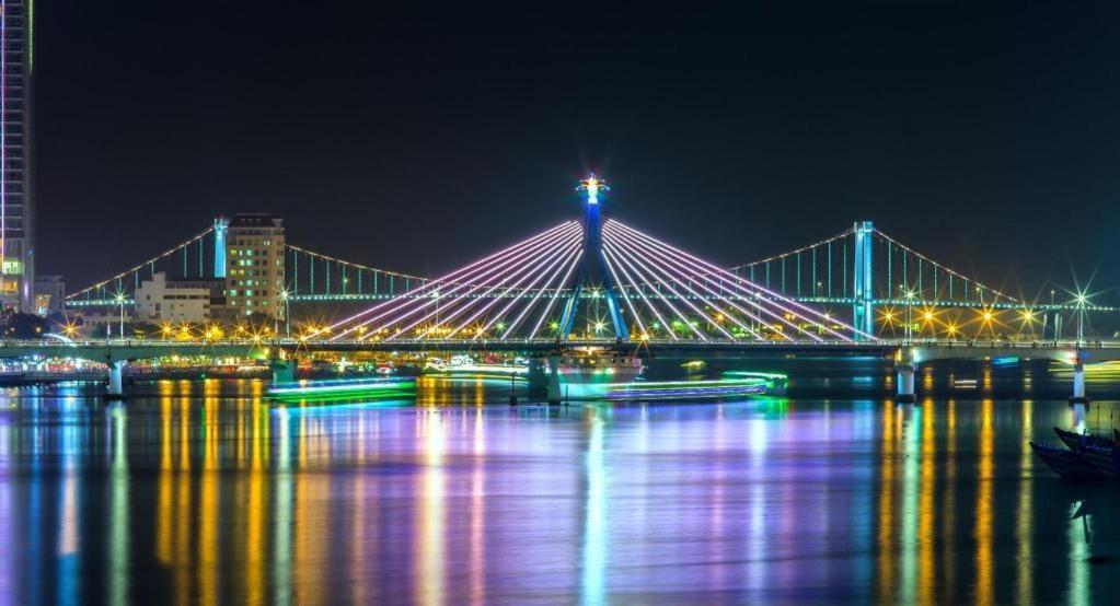 Gic Land Hotel Дананг Екстериор снимка