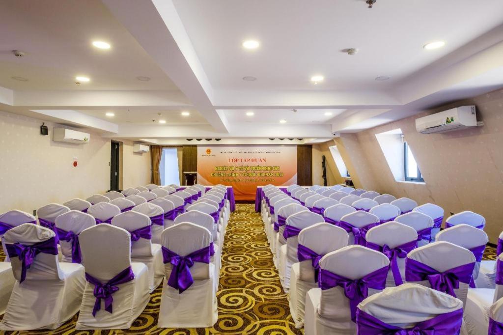 Gic Land Hotel Дананг Екстериор снимка