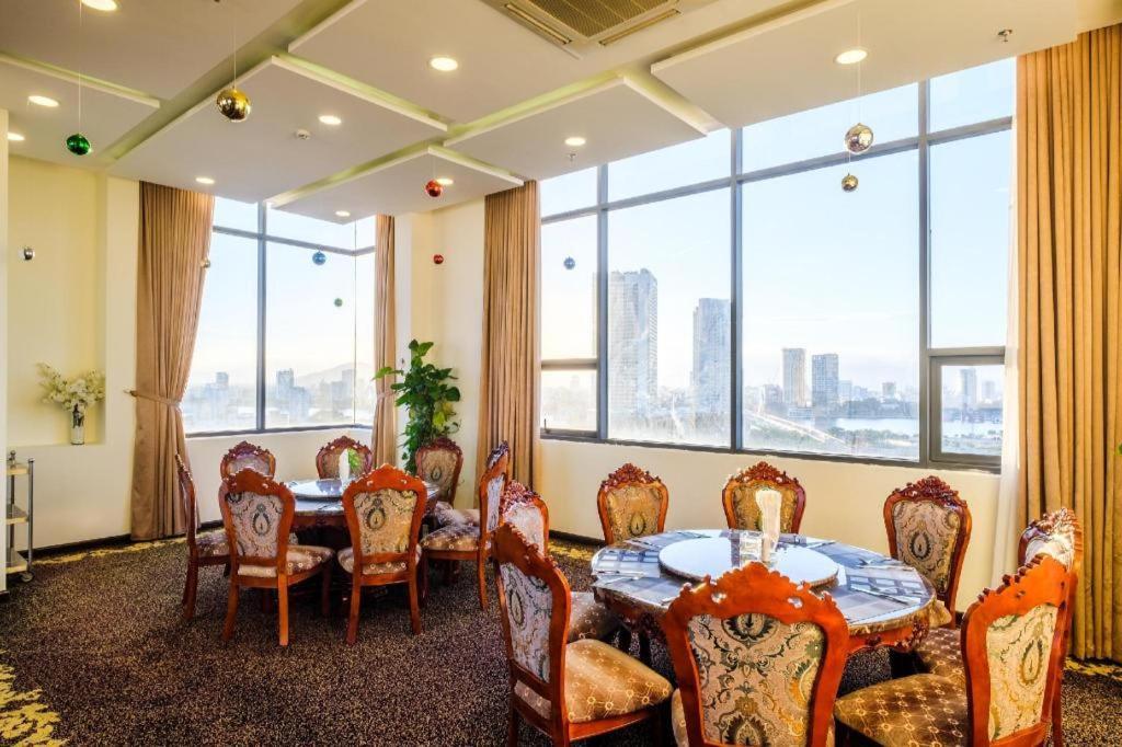Gic Land Hotel Дананг Екстериор снимка