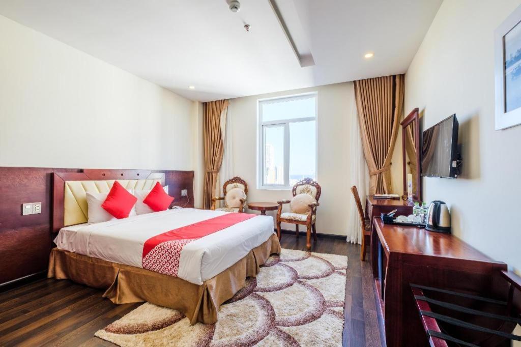 Gic Land Hotel Дананг Екстериор снимка