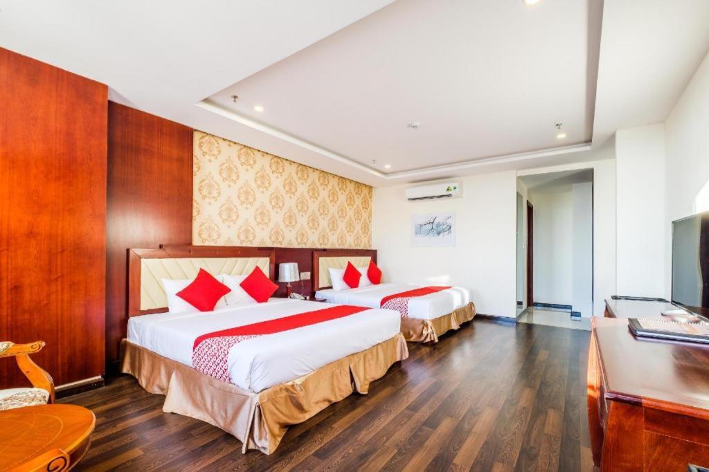 Gic Land Hotel Дананг Екстериор снимка